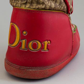 MOONBOOTS, Christian Dior, storlek 41-43.
