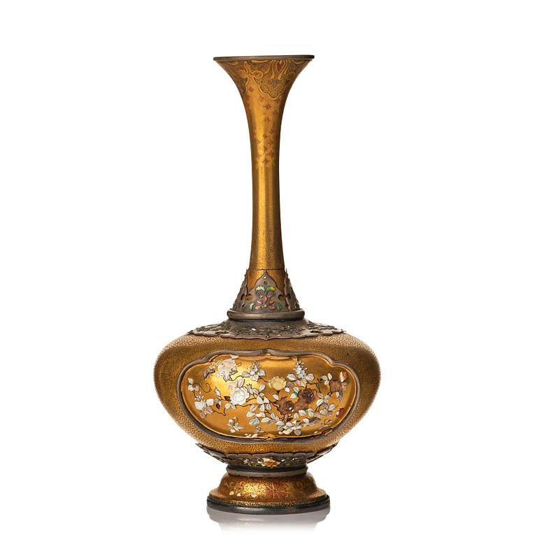 A gold-lacquer, silver moutned Shibayama style vase, Meiji period (1868-1912).