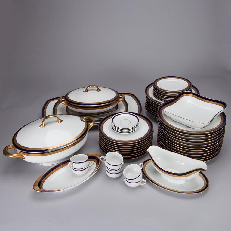 MATSERVIS och KAFFEKOPPAR, ca 46+6 delar, porslin, Ohme, Saksa och Arabia. 1920/30- och 1930/40-tal.