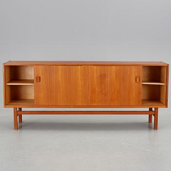 SIDEBOARD, "Arild", Nils Jonsson, Troeds, 1900-talets andra hälft.