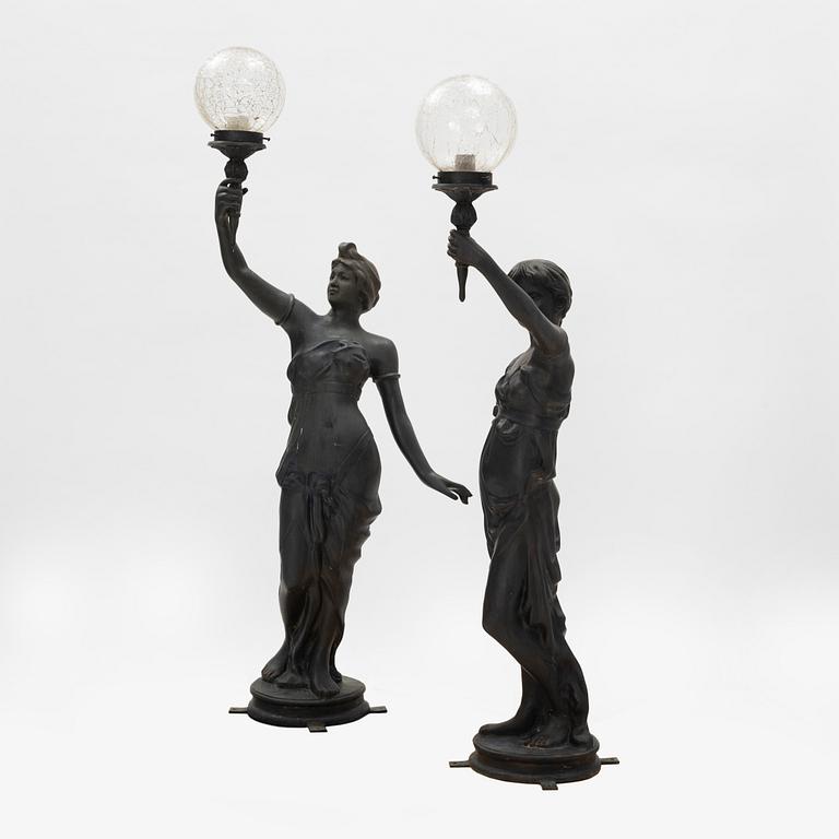 Lampor, ett par, 1900-tal.
