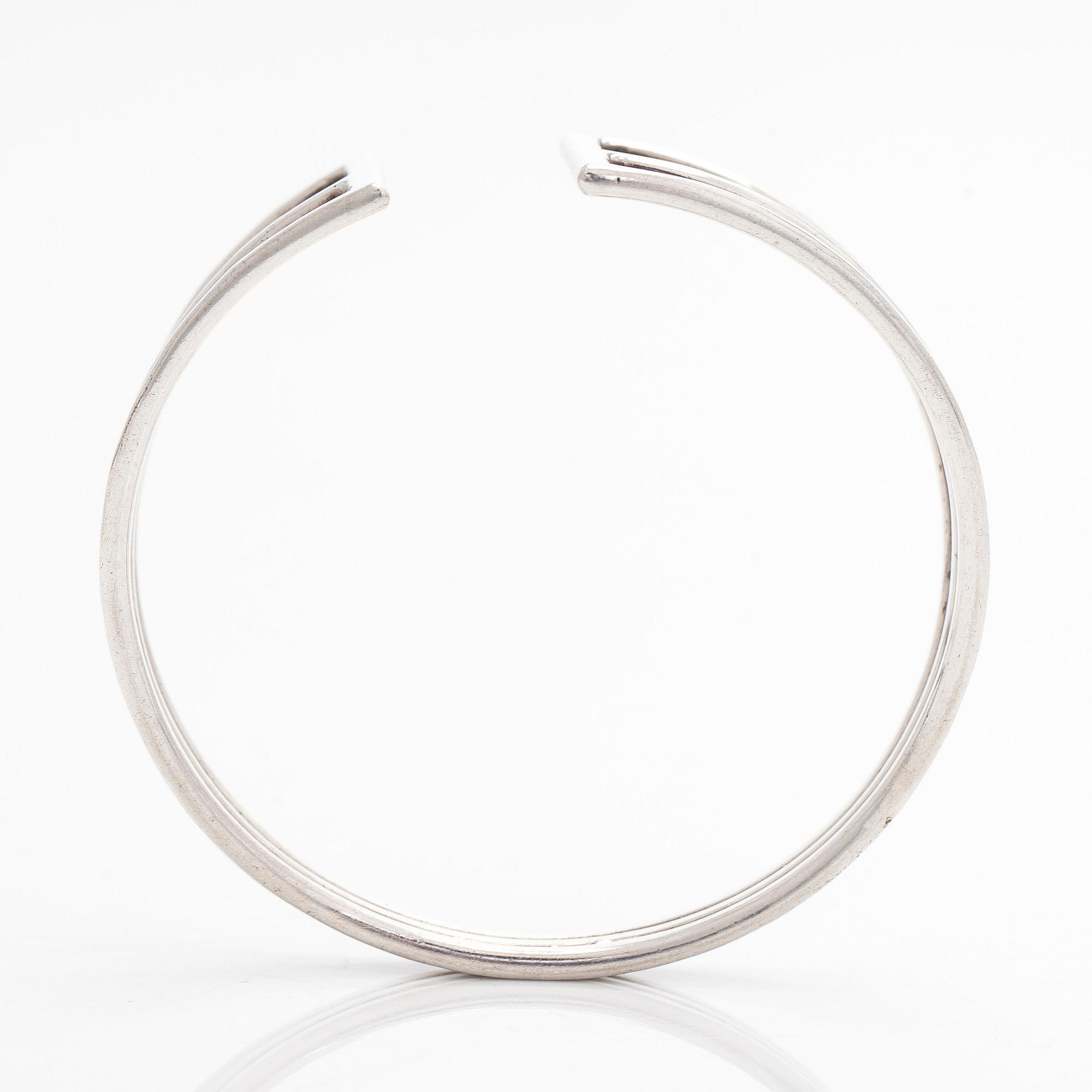 Kalevala Koru, rannekoru, hopeaa, Ethel Düne. Helsinki 1959.