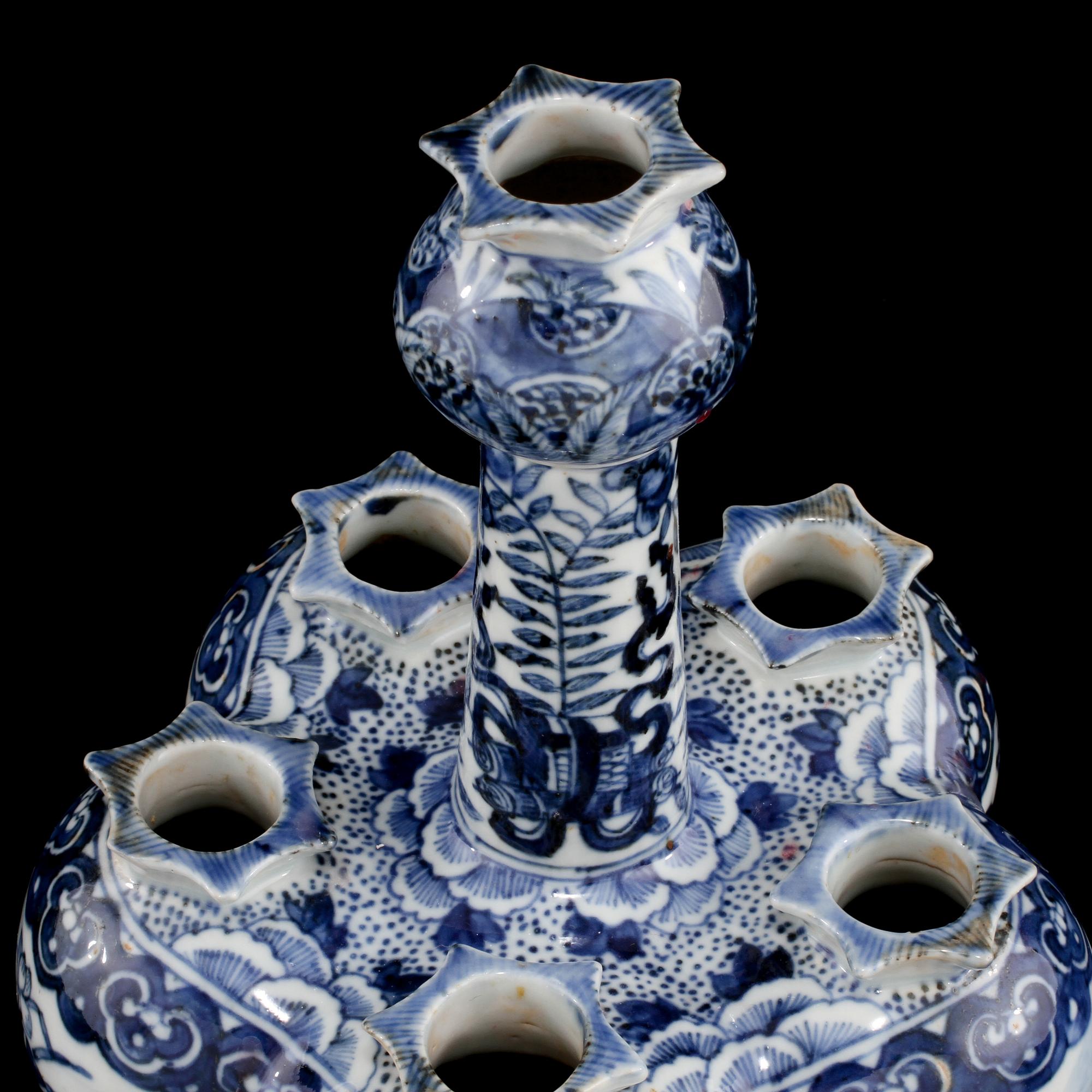 TULPANVAS, porslin, Kina, 1800-tal.