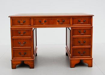 HURTSSKRIVBORD, England, 1900-talets andra hälft.