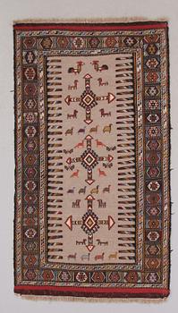 MATTA, Kelim. Ca 180 x 103 cm.