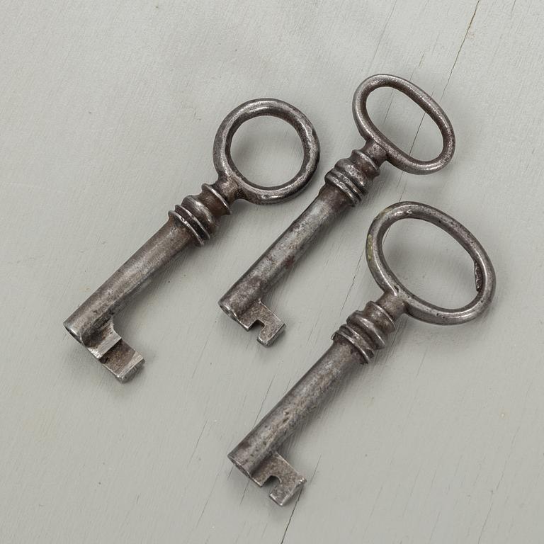 A sideboard from around the year 1900.