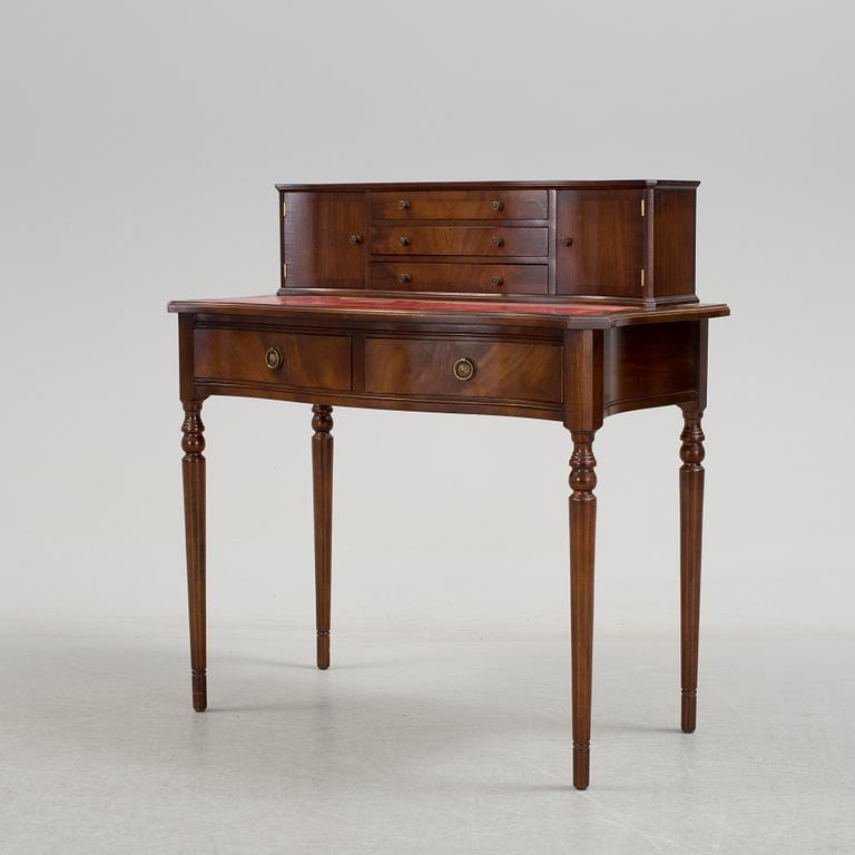 A late 20th century writing desk.