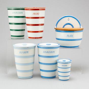 EDWARD HALD, kitchen porcelain jars with covers, from Karlskrona Porslinsfabrik 1930's. (16 pc).