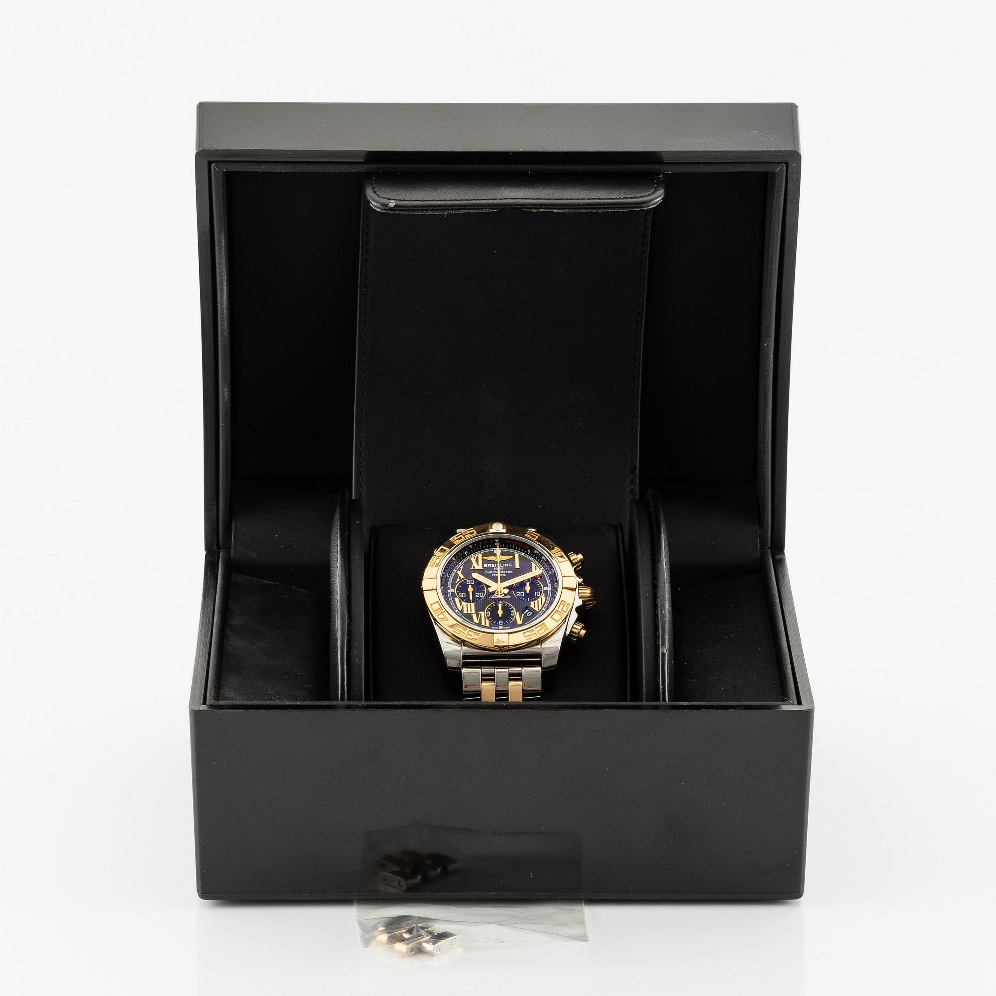 Breitling, Chronomat 44, chronograph, wristwatch, 44 mm.