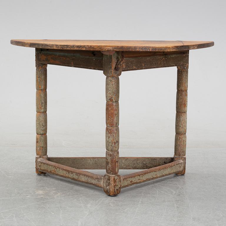 A swedish 19th century table.