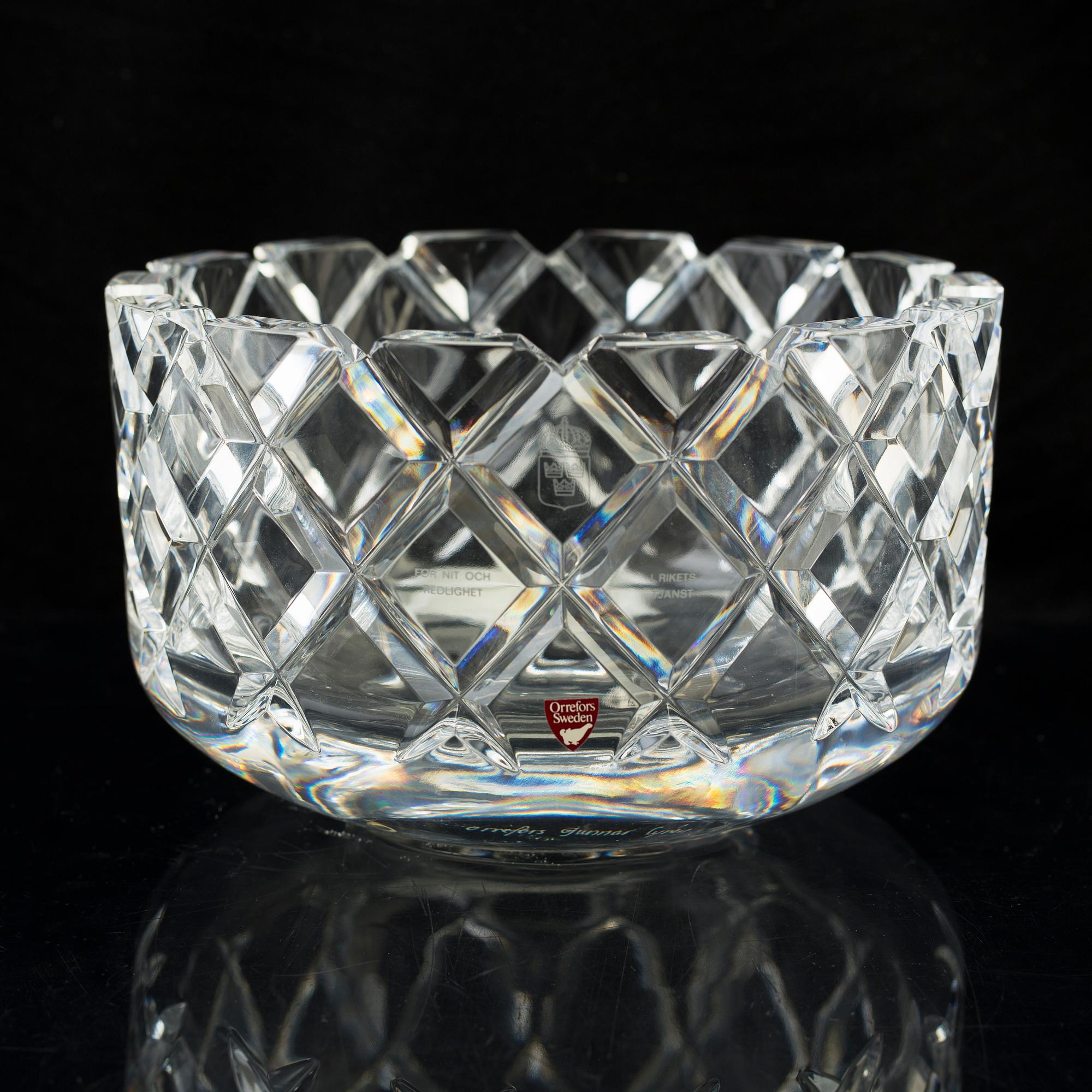 GUNNAR CYRÉN, a 'Sofiero' glass bowl from Orrefors.