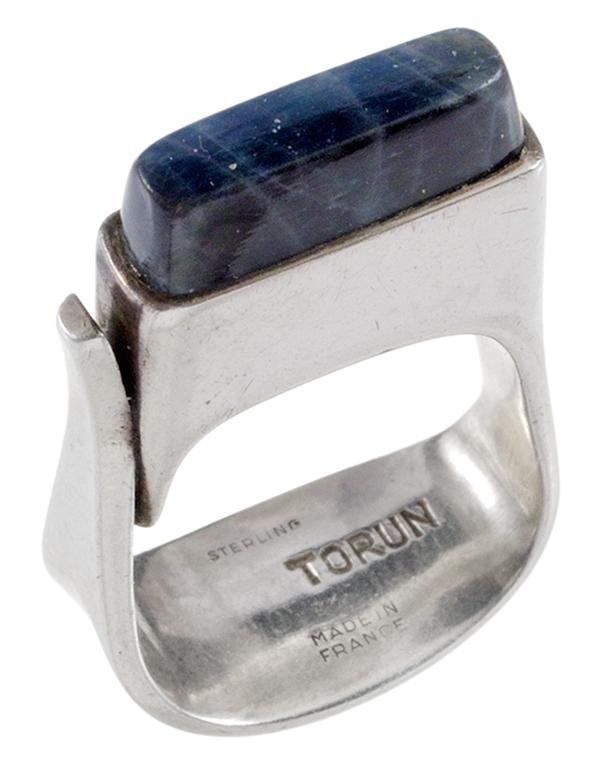 Vivianna Torun Bülow-Hübe, VIVIANNA TORUN BÜLOW HÜBE, ring, egen verkstad Frankrike 1960-tal.