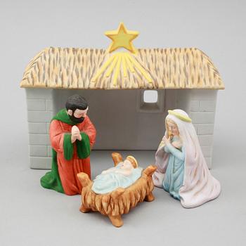 JULKRUBBA, 15 delar, porslin, efter Jenny Nyström, Kalmar Länsmuseum.