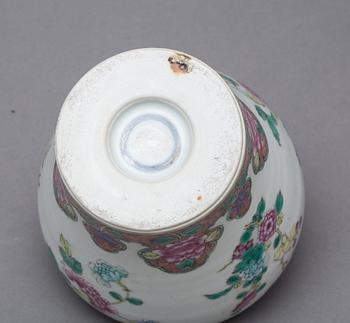VAS, porslin, Kina, 1900-tal.