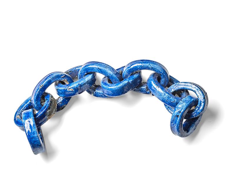 Hertha Hillfon, a blue glazed ceramic sculpture of a chain, Sweden.