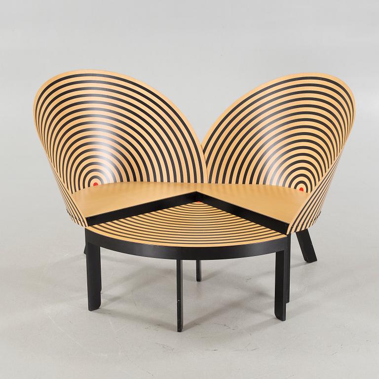 A bench and a table called "Bench for two" / 2600 & 2601, designed approx 1989 by Nanna Ditzel, by Frederica Stolefabrik.