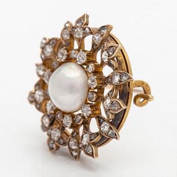Brosch, 14K guld med gammal- och rosenslipade diamanter samt odlad pärla, Ryssland.