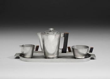 A set of Guldsmedsaktiebolaget four pieces pewter tea sevice, Stockholm 1935-36.
