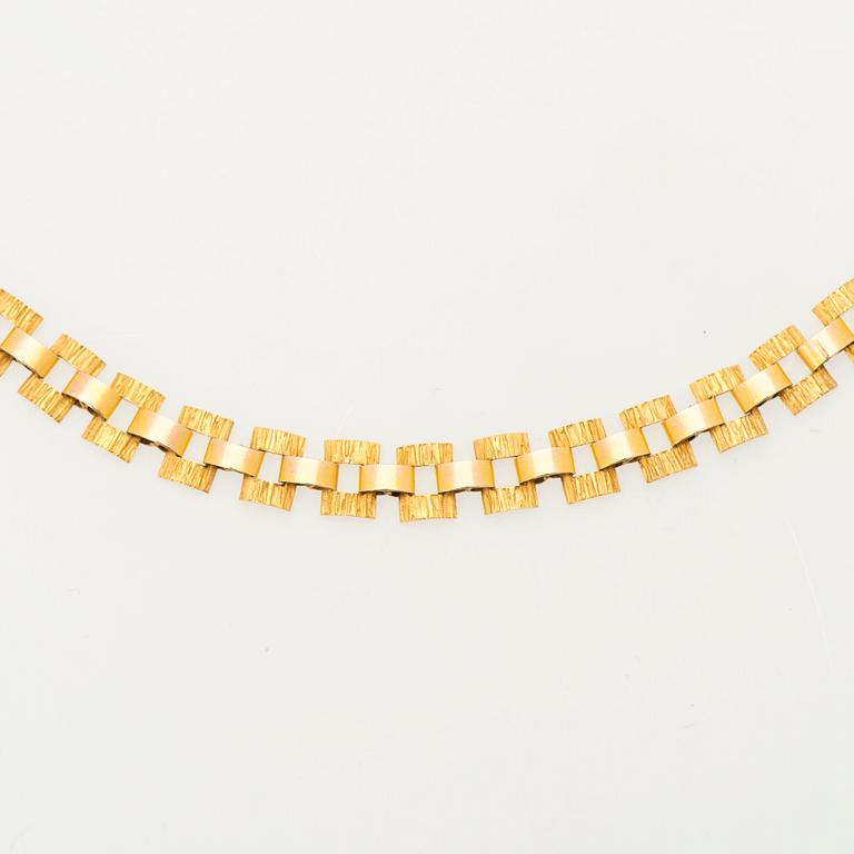 A NECKLACE, 14K gold. Kulakeskus, Helsinki Finland 1968.