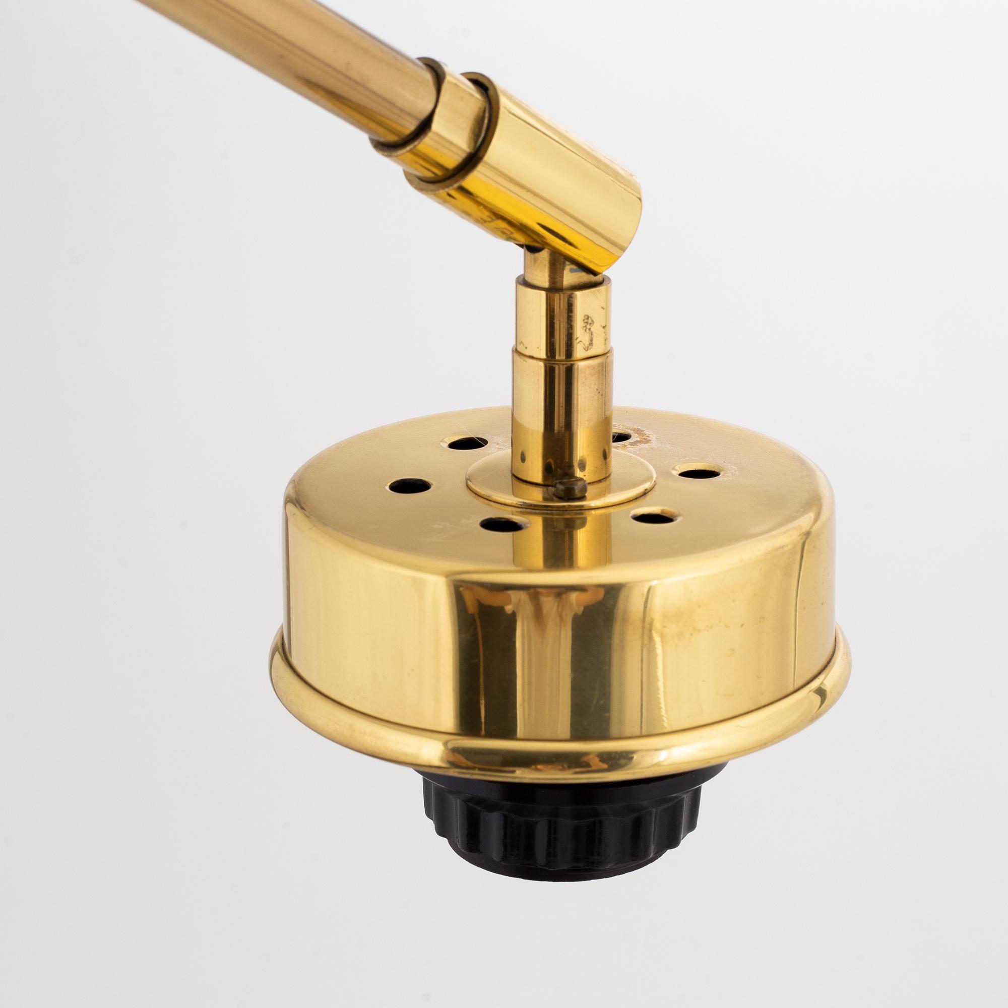 Josef Frank, vägglampor, ett par, modell 2482, Firma Svenskt Tenn.