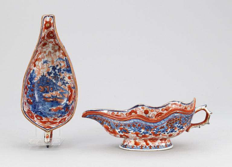 SÅSSNIPOR, ett par, porslin. Qingdynastin, Qianlong (1736-95).