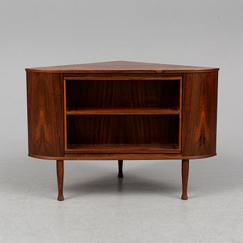 PER GARDNER, a Norwegian rosewood veneerd drinks cabinet, Sola, 1960's.