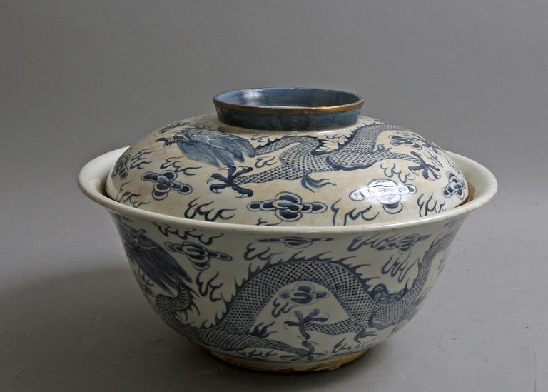 URNA MED LOCK, fajans, Kina.