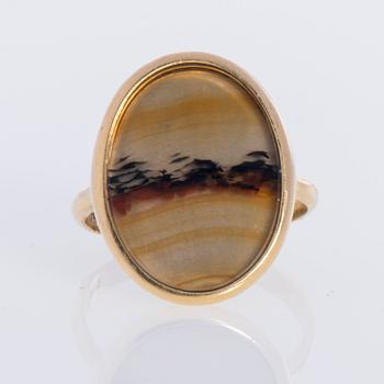 RING, 18K guld, landskapsagat, Jaan Pärn Tallinn. Vikt 5,9 g.