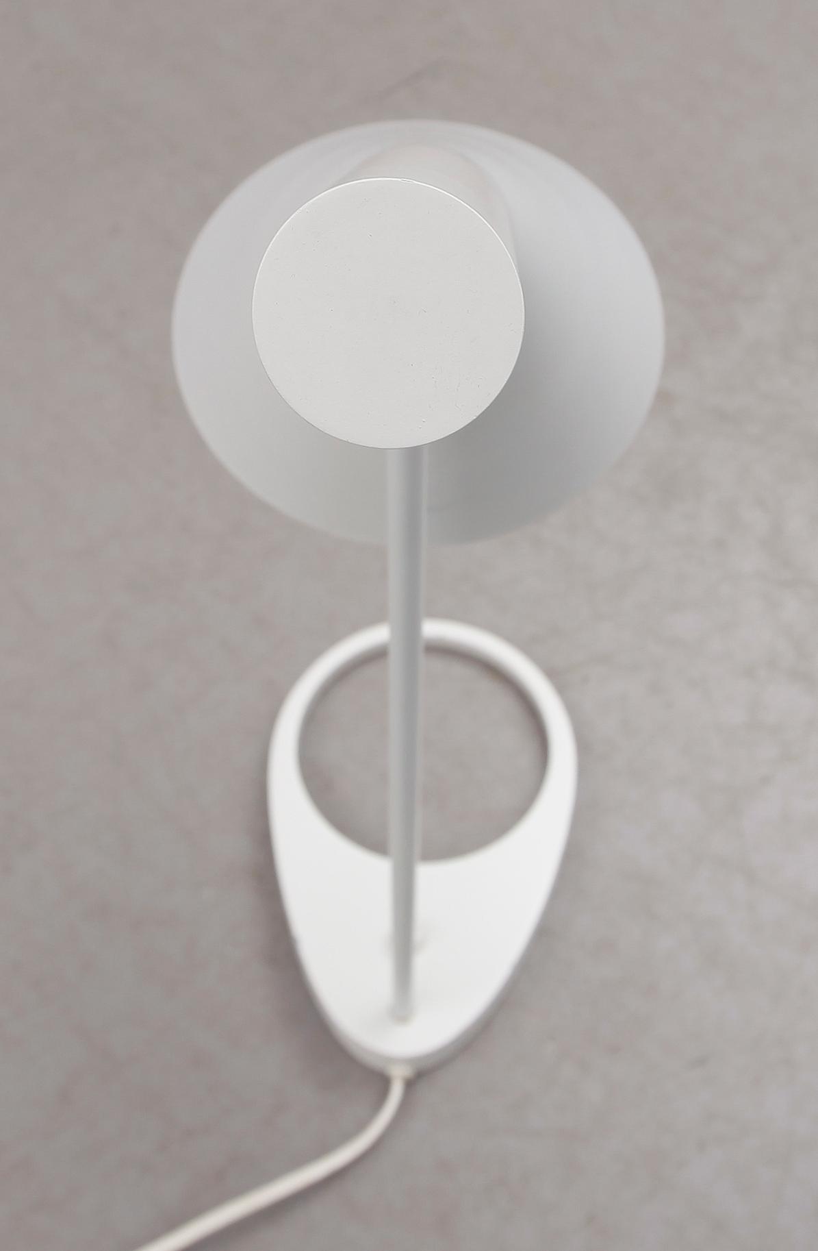 BORDSLAMPA, "AJ", Arne Jacobsen, Louis Poulsen, 1900-talets senare del.