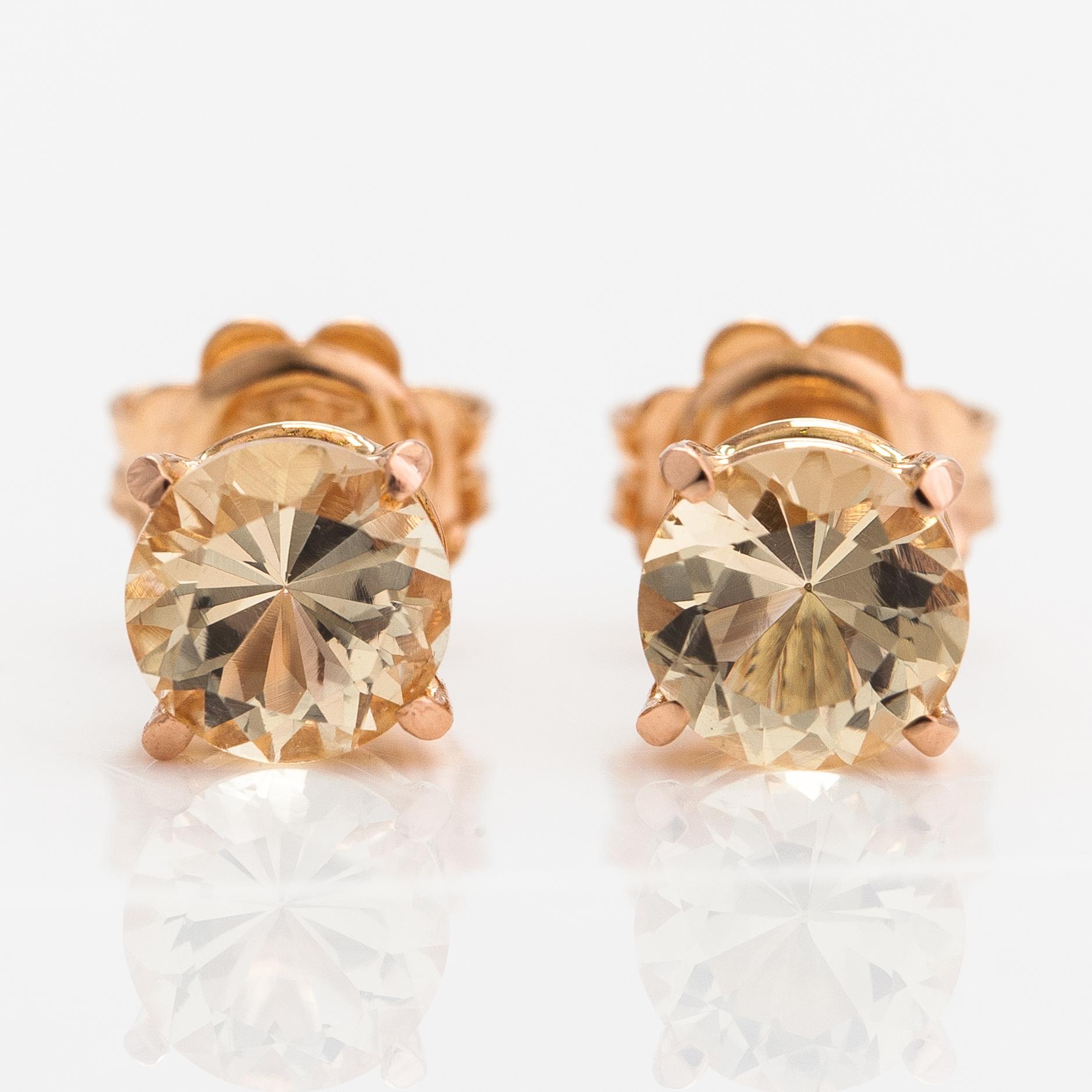 Örhängen, 18K guld och beryller.