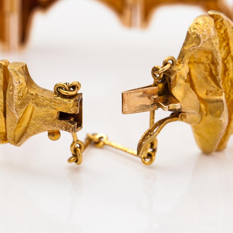 Björn Weckström, "Borealis", a 14K gold bracelet. Lapponia 1974.