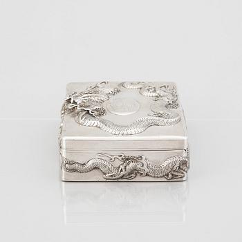 A Chinese Silver box with cover, Shanghai, markers mark Zee Sung, early 20th Century.