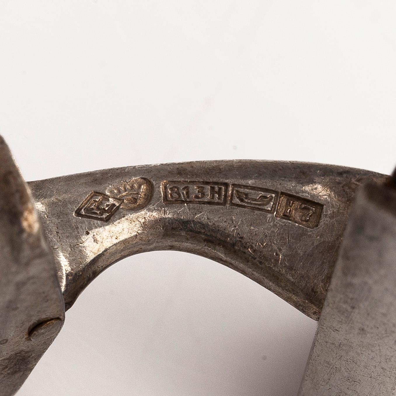 Erik Granit, broscher och manschettknappar, silver, trä, Helsingfors 1960-tal.