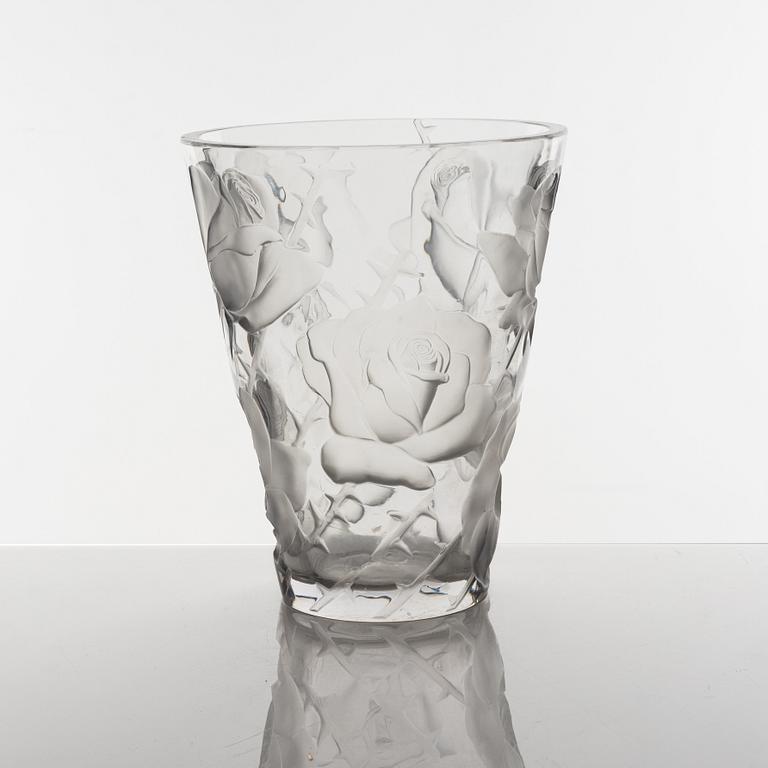 Lalique, a glass 'Ispahan rose' vase, second half of the 20th century.