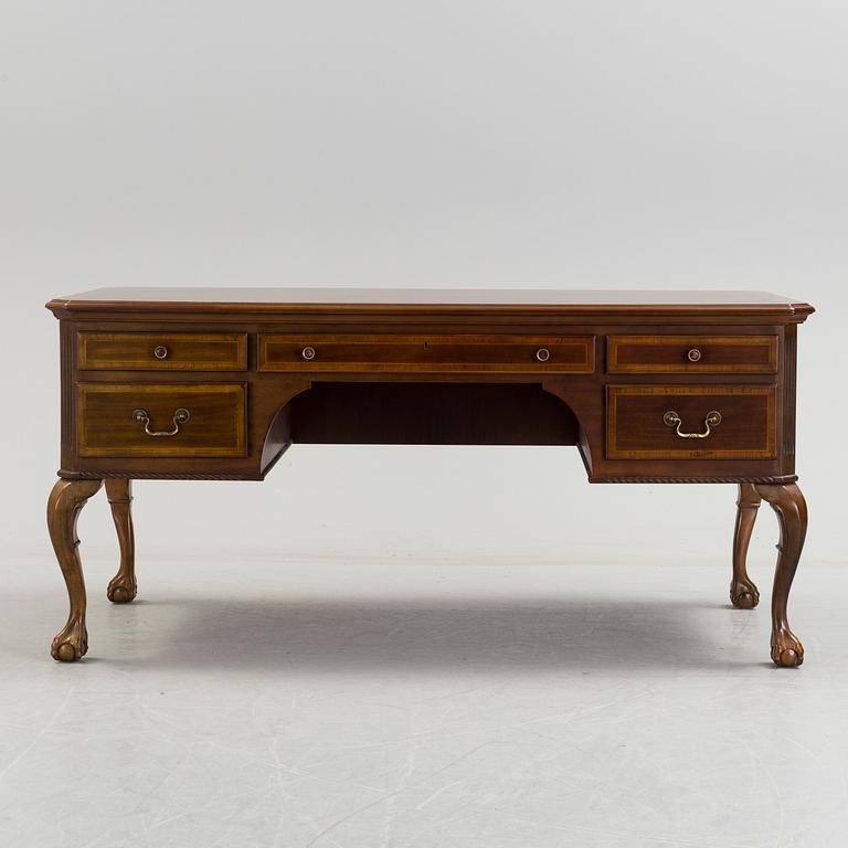 A writing desk and chair by Alexander Julian, Home Colours.