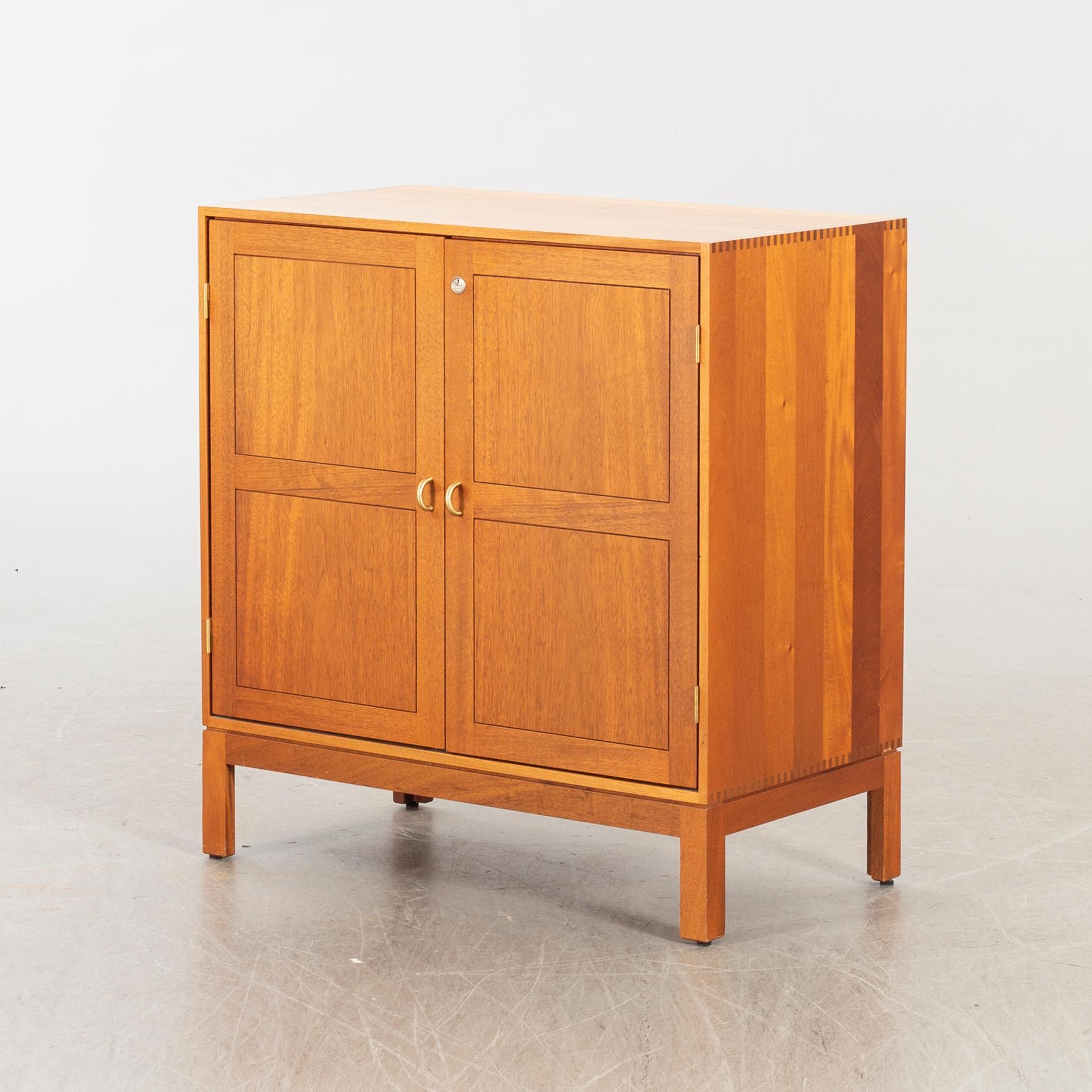 CHRISTIAN HVIDT, Skåp, Søborg Møbler, Danmark.