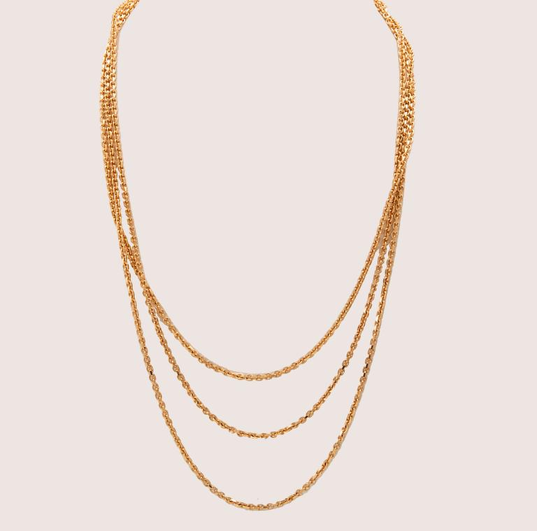 An anchor chain 18K gold necklace, Balestra.