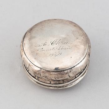 A rococo silver box, with later marks of Nils Vendelius, Uppsala 1857.