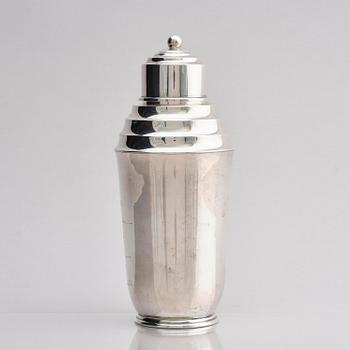 A silver cocktail shaker, mark of Nordisk silverkonst, Ramlösa, Sweden 1950.