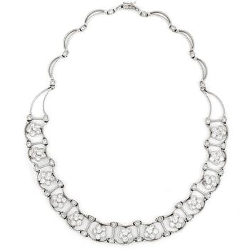 HALSBAND, med briljantslipade diamanter, totalt ca 6,58 ct.