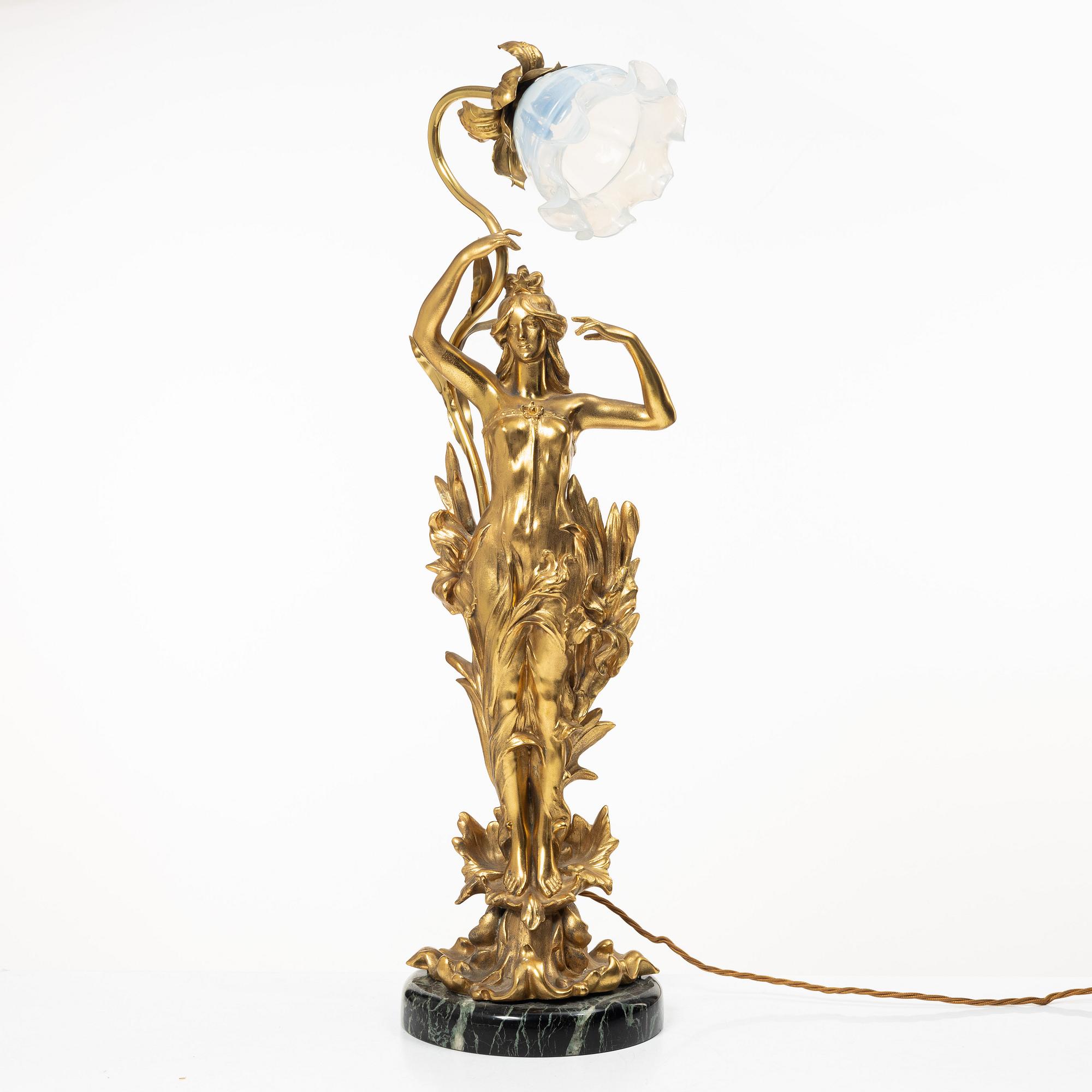 Table lamp, Art Nouveau style, 20th century.