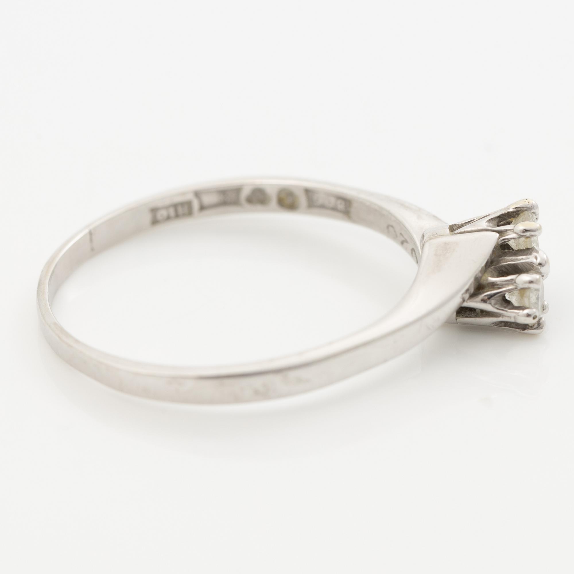 Ring, syskonring, 18K vitguld med briljantslipade diamanter.