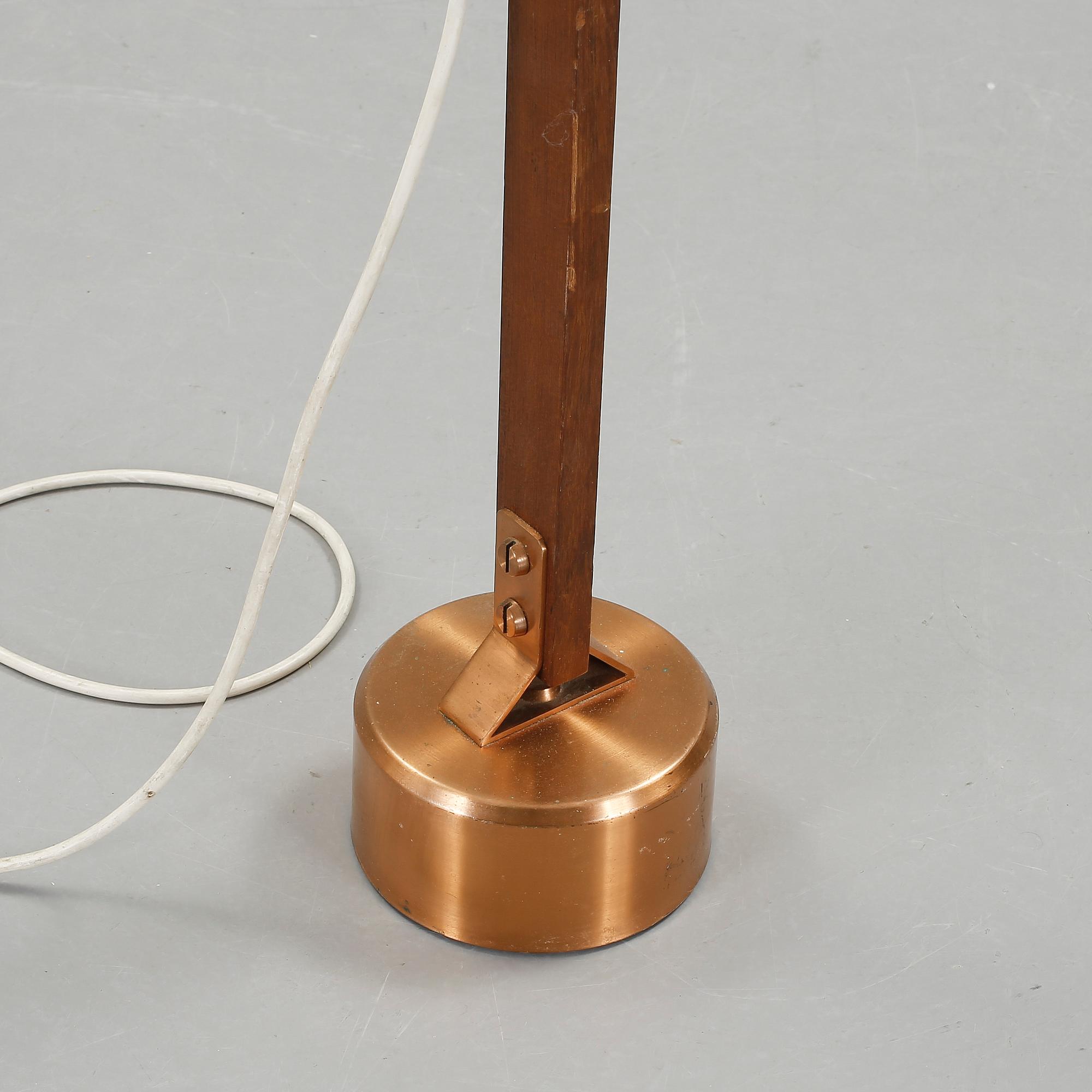 GOLVLAMPA, Sverige, 1900-talets mitt.