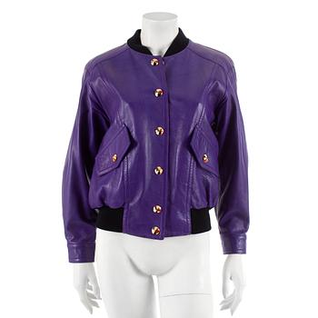 729. ESCADA, a purple leather jacket, size 38.