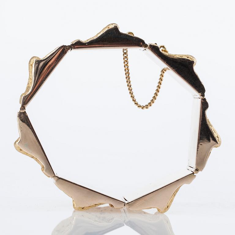 ARMBAND, 14K guld, finska stämplar, 1975. Vikt 89,8 g.