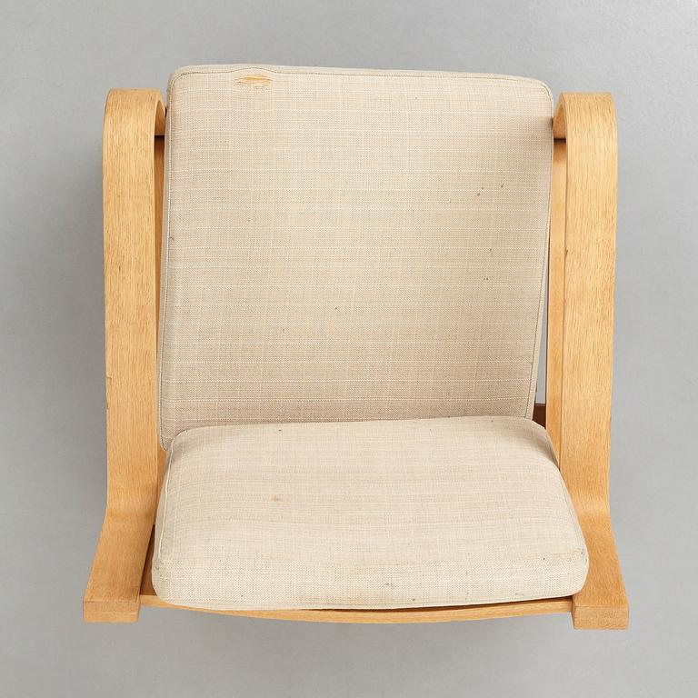 HANS J WEGNER, an easy chair model "GE 271", Getama, Denmark 1960's.