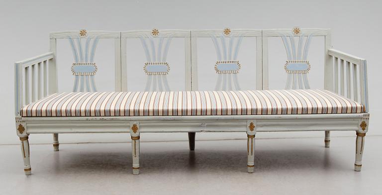 SOFFA, sengustaviansk, enligt uppgift Hälsingland, 1800-talets första hälft.