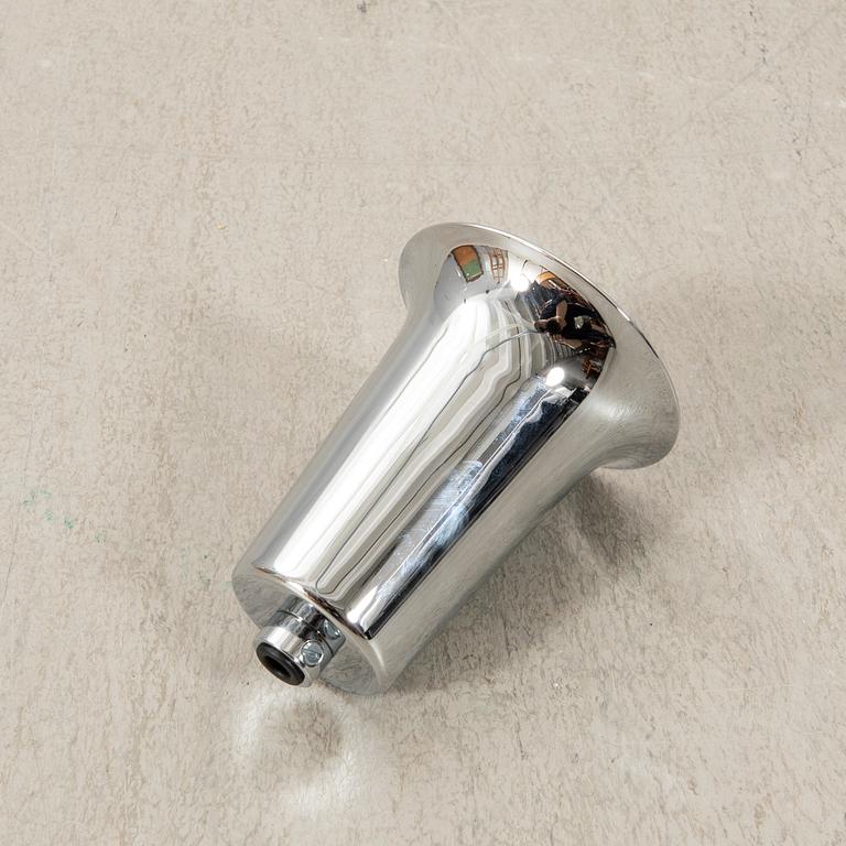 Poul Henningsen, taklampa "PH 2/1" för  Louis Poulsen Danmark.