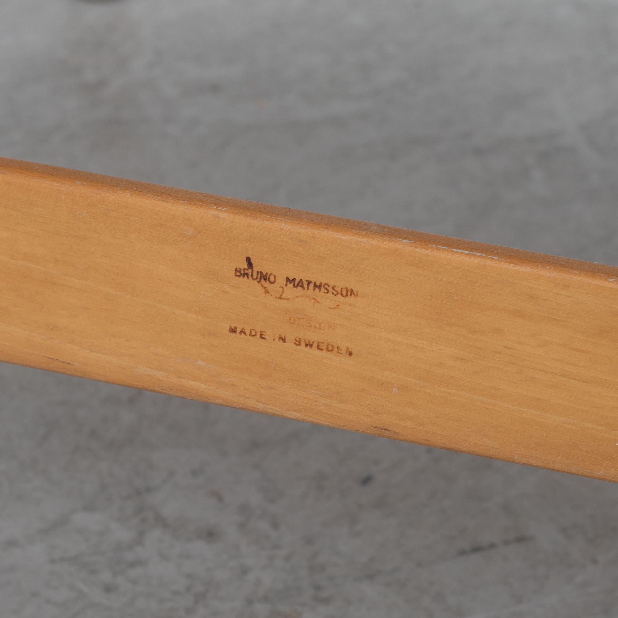 Bruno Mathsson, fåtölj, "Pernilla", Firma Karl Mathsson, 1972.