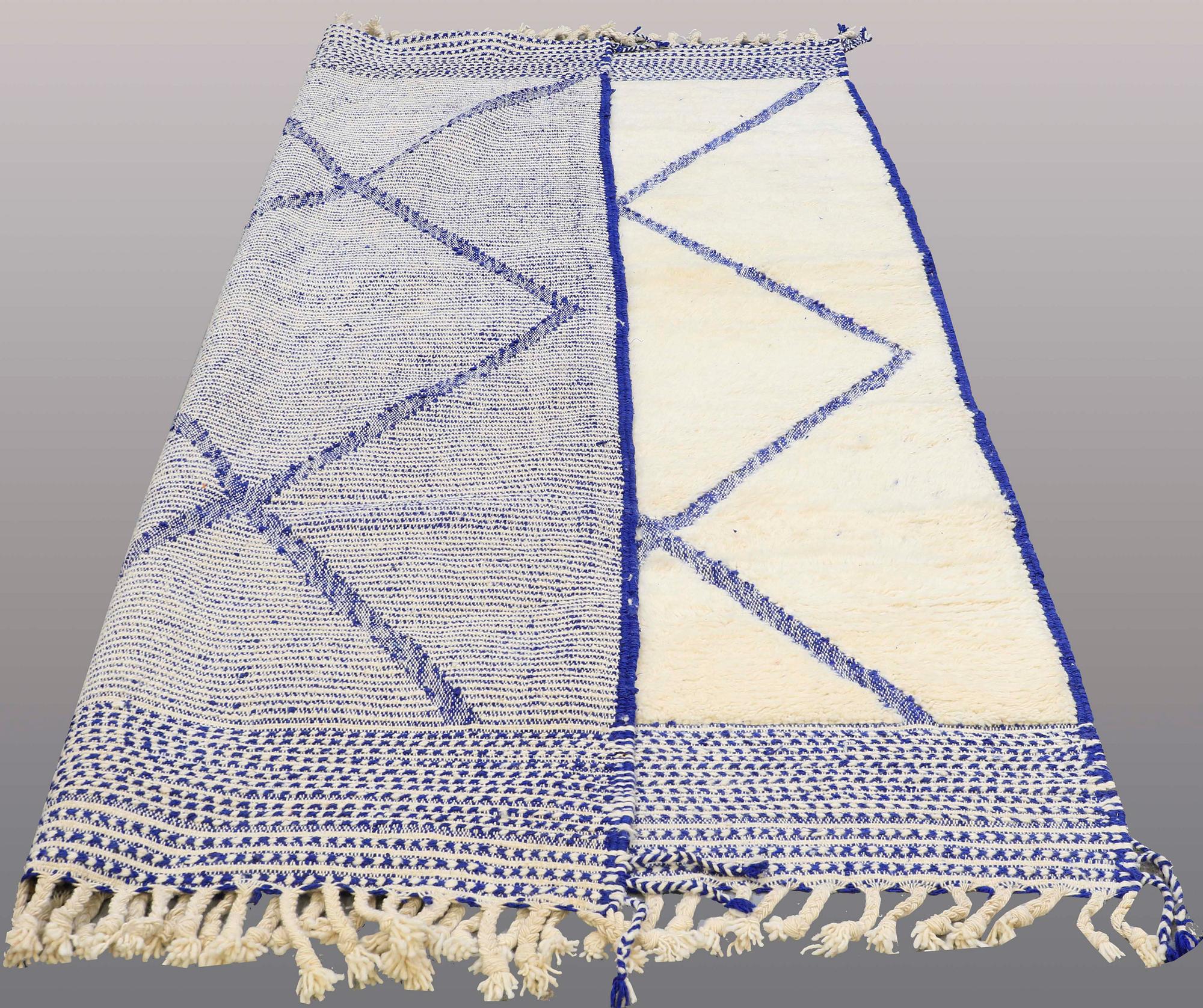 A RUG, Morocco, ca 285 x 215 cm.